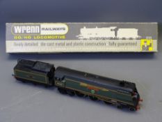 MODEL RAILWAY - Wrenn W2266/A Golden Arrow BR 'City of Wells', boxed with packing rings