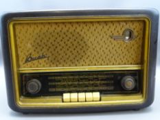 VINTAGE BUSH RADIO, Model No V8F61, mid-1950s valve radio