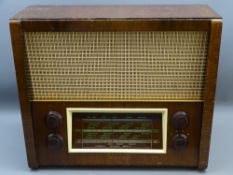 EKCO VINTAGE WOODEN CASED RADIO, MODEL A160, 41cms H