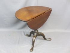 GEORGIAN MAHOGANY BIRD CAGE TRIPOD TABLE (converted to incorporate a drop-leaf), 68cms H, 79cms