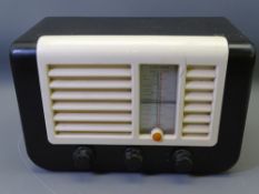 EKCO VINTAGE RADIO, 20cms H, U29 Bakelite case