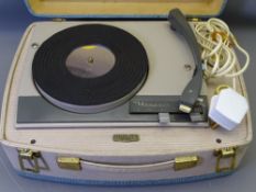 FIDELITY MONARCH PICNIC RECORD PLAYER, 15 x 29 x 37cms