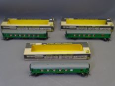 MODEL RAILWAY - Wrenn W6006 Southern no. 1708, W6007 Southern no. 2523 and W6008 Southern no. 1245