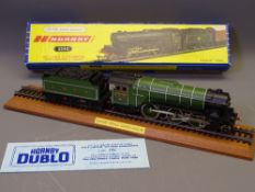 MODEL RAILWAY - Hornby Dublo three rail 3240 LNER V2 Class 'Green Arrow', limited edition (191/