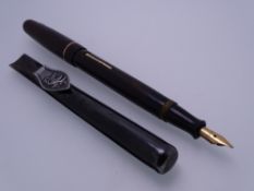 SWAN MABIE TODD - Vintage (late 1930s-1940s) Black Hard Rubber Swan Mabie Todd 3161 Self Filler