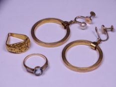 CHINESE & OTHER GOLD JEWELLERY, 3 items including a pair of 9ct stamped hoop earrings having screw