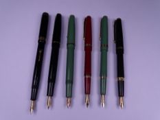 CONWAY STEWART - 5 vintage (1960s) Conway fountain pens: 1 Black Conway No.103 fountain pen with