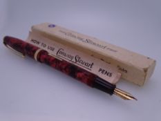 CONWAY STEWART - Vintage (late 1950s) Red Marble Conway Stewart No. 85L fountain pen with gold