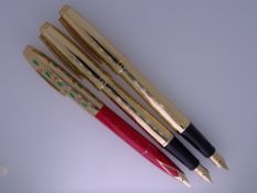 SHEAFFER - Vintage Berry Red Sheaffer Triumph Imperial 'The Holly Pen' Special edition Christmas