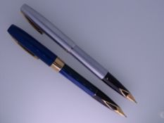SHEAFFER - Vintage (1960s-70s) Blue Sheaffer Imperial fountain pen with gold trim and wide cap