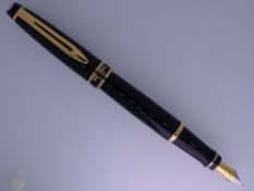 WATERMAN -Modern Black Lacquer Waterman Expert II fountain pen with gold trim and steel Waterman