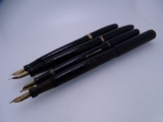 SWAN MABIE TODD - Vintage (1930s) Chased Black Swan Mabie Todd L 200/60 Leverless fountain pen