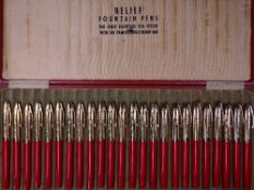 SHEAFFER - 24 vintage Berry Red Sheaffer Triumph Imperial 'The Holly Pen' Special edition