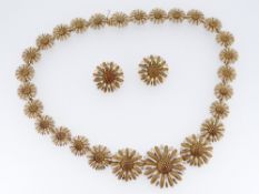 ASPREY & GARRARD OF LONDON 18CT GOLD SUNFLOWER DESIGN NECKLACE & MATCHING PAIR OF EARRINGS, the