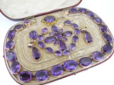 BELIEVED LATE 19TH CENTURY/EARLY 20TH CENTURY AMETHYST & GOLD PARURE, the necklace composed of