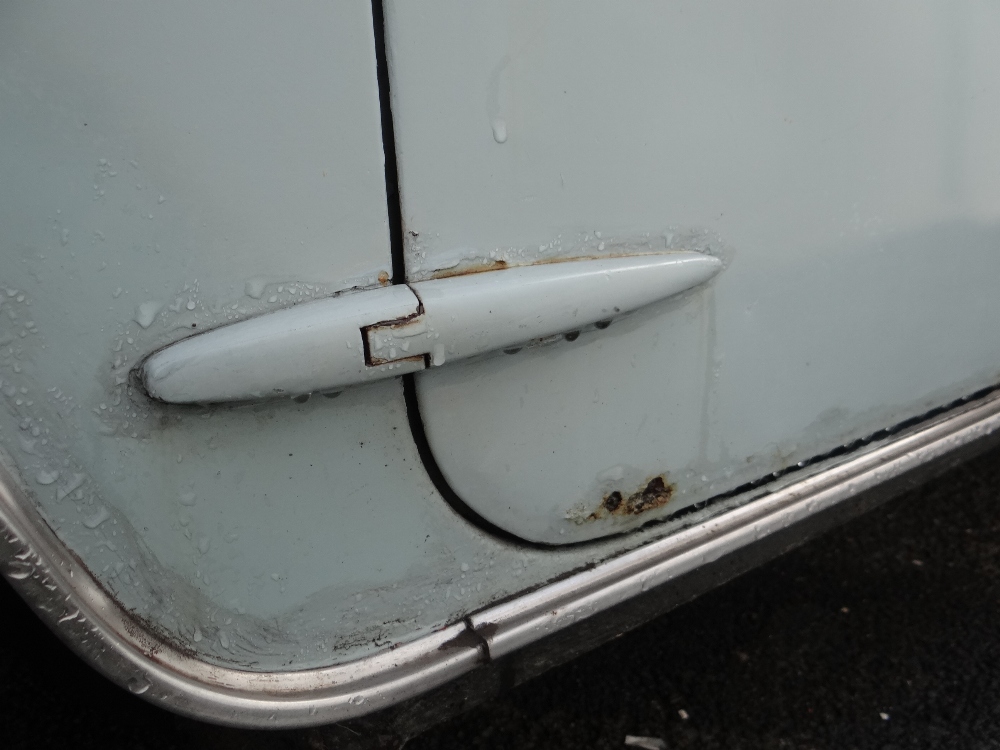 1963 AUSTIN MARK 1 MINI PETROL 848CC HAVING DATELESS/CHERISHED NUMBER PLATE '244 JG', in grey with - Image 26 of 79