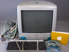 APPLE iMac DESKTOP COMPUTER WITH KEYBOARD & ROLLER BALL