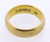 22CT GOLD WEDDING BAND, size mid M-N, 8.8grms gross