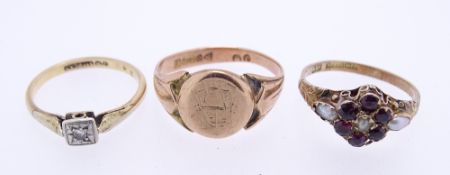 TWO 9CT GOLD DRESS RINGS & A SIGNET RING including a seed pearl and Amethyst set example, mid M-N, a