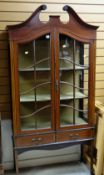 EDWARDIAN MAHOGANY & SATINWOOD CROSSBANDED CHINA CABINET, 94cms wide