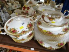 ROYAL ALBERT 'OLD COUNTRY ROSES' DINNER PLATES & TUREEN together with Royal Albert 'Old English