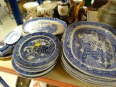 ASSORTED BLUE & WHITE POTTERY & PORCELAIN including five Staffordshire Willow pattern meat platters,