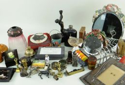 ASSORTED VINTAGE COLLECTABLES including leather spirit flask, knitting gauge, Art Deco booklet