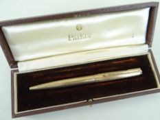 9CT GOLD PARKER 61 BALLPOINT PEN in vintage Parker box stamped 'P.1' to the reverse, 18.1gms