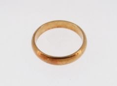 18CT (750) GOLD WEDDING BAND, 4.3gms