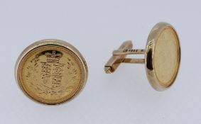 PAIR OF ROYAL MINT 2002 GOLD HALF SOVEREIGN CUFFLINKS in 9ct gold mounts in original box, 16.5gms