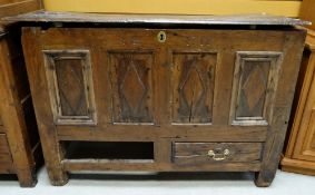 EARLY 18TH CENTURY JOINED OAK MULE CHEST, boarded moulded top on panelled front with two apron