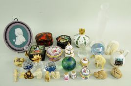 WEDGWOOD 225TH ANNIVERSARY JASPERWARE PLAQUE limited edition (89/500) together with assorted cabinet