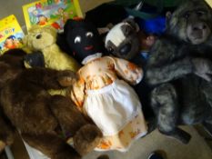NODDY, WINNIE THE POOH, PADDINGTON and other toy collectables, soft toys, Teddy bears and dolls