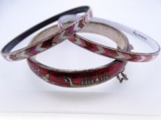 A STERLING SILVER & RED ENAMEL THAI BANGLE with boats and figures etc, 27.7grms and two small