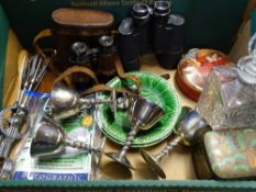 MIXED COLLECTABLES to include toffee tins, Carl Zeiss 7 x 50 binoculars, a Paris pair by L Petit,