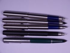 PARKER PENS (5) - Vintage (1950s) Black Parker 51 aerometric fountain pen with Lustraloy (steel)