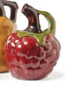 Riemerschmid, RichardLikörkaraffe in Form einer Himbeere(München 1868-1957 ebd.) Entwurf um 1908 für