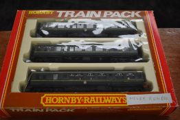 A Hornby 00 gauge BR 3-Car DMU Train Pack, cat no R369 in original box
