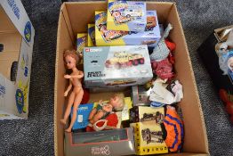 A selection of modern Corgi and similar diecasts including four Chipperfield Circus vehices, Heavy