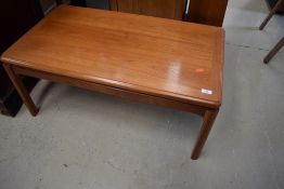 A vintage coffee table , medium stain colour, approx 94x52 cm