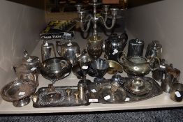 A large selection of fine plated wares, including numerical/alphabetical childrens tankard,