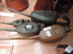 A selection of oil cans,two Ks patent and similar.