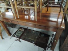 A modern hardwood kitchen/dining table, having double frieze drawers, approx. 151 x 89cm