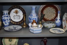 A variety of plates, vases and similar including Spode, Aynsley and Wedgewood.