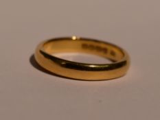 A 22ct gold wedding band, size P & approx 5.9g