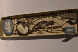 A selection of HM silver and white metal jewellery stamped 925/sterling including Wedgwood