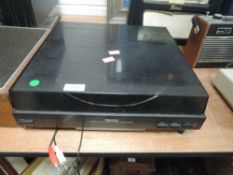 a Toshiba SR-3639 record player and two Hi Fidelity International speakers 22 RH