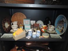 A mixed lot of items including blue and white jugs with gilt edging, a handheld sewing machine,