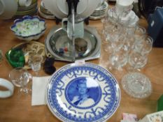 A mixed lot containing victorian glasses and similar vintage glasses,Wedgwood jubilee plates,