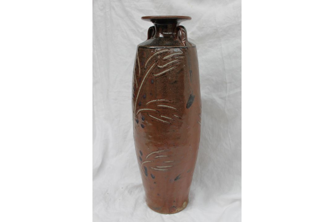 A studio pottery twin handled vase, with a brown ground and incised leaf and floral decoration, - Image 4 of 7